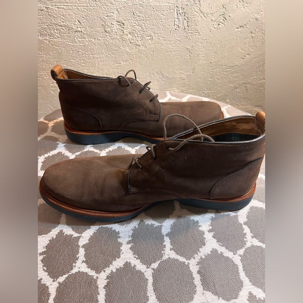 Clarks Dark Brown Nubuck Chukka Boots Fulham High Boots 12 men 67698 casual